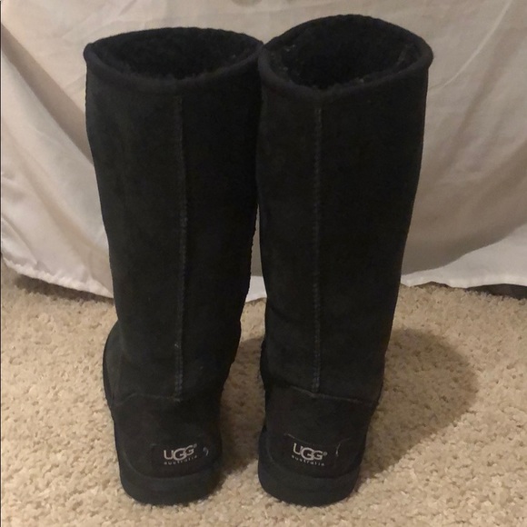 UGG boots - Picture 1 of 2